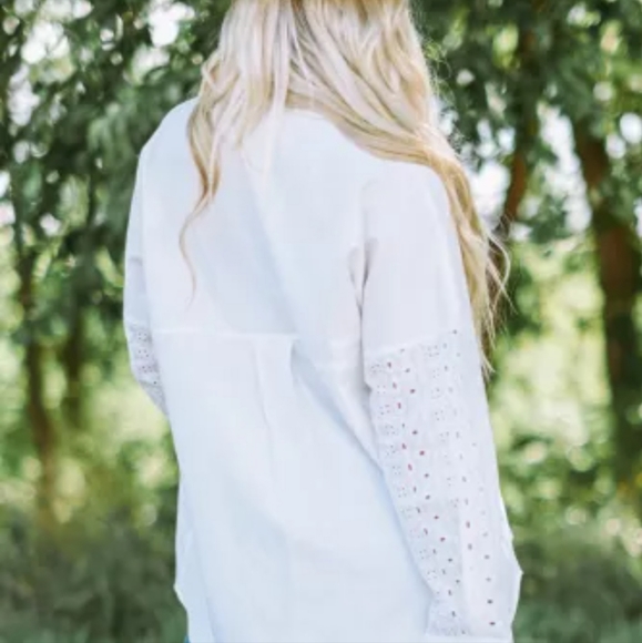 New White Eyelet Detail Oversize Shirt - Picture 8 of 12